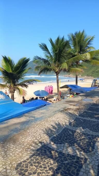 Apto Praia Do Tombo Гуаружа Екстер'єр фото